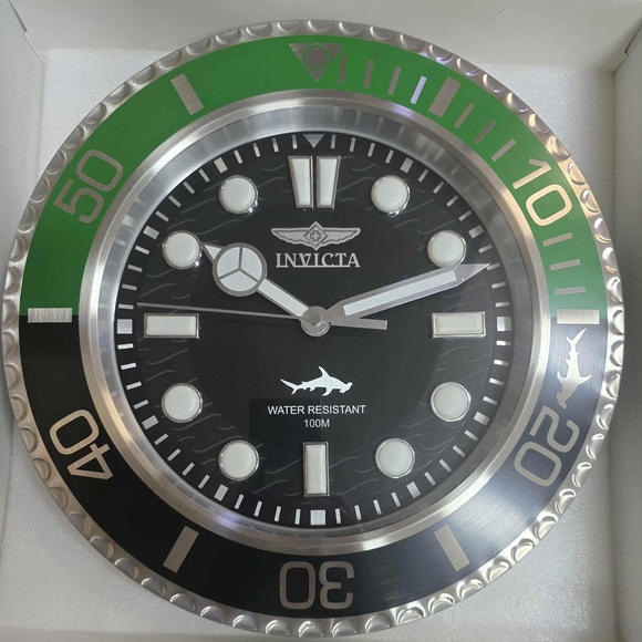 Invicta PRO DIVER 14" Quartz Green Black Silver Wall Clock Brand new.  Mint Cond - Picture 1 of 4